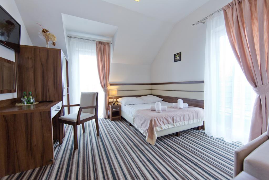 Pensjonat Lysica Wellness & Spa Swieta Katarzyna  Luaran gambar