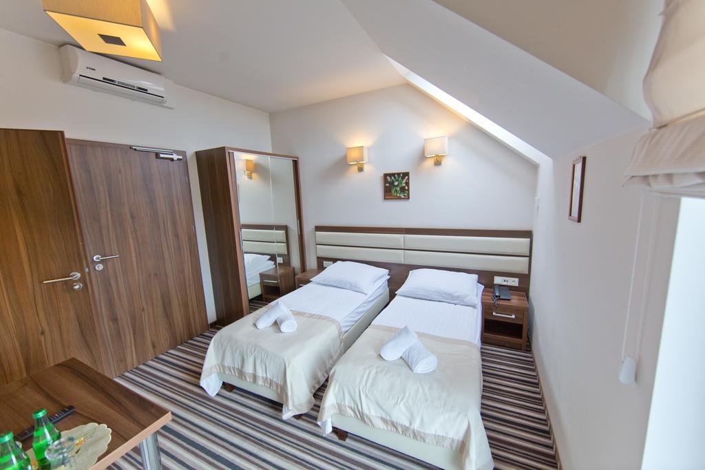 Pensjonat Lysica Wellness & Spa Swieta Katarzyna  Luaran gambar