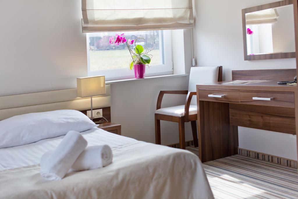 Pensjonat Lysica Wellness & Spa Swieta Katarzyna  Luaran gambar